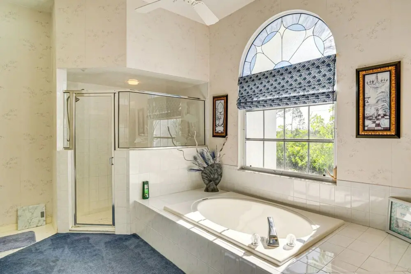 Poolside Bliss & Lake Fun: Florida Getaway!