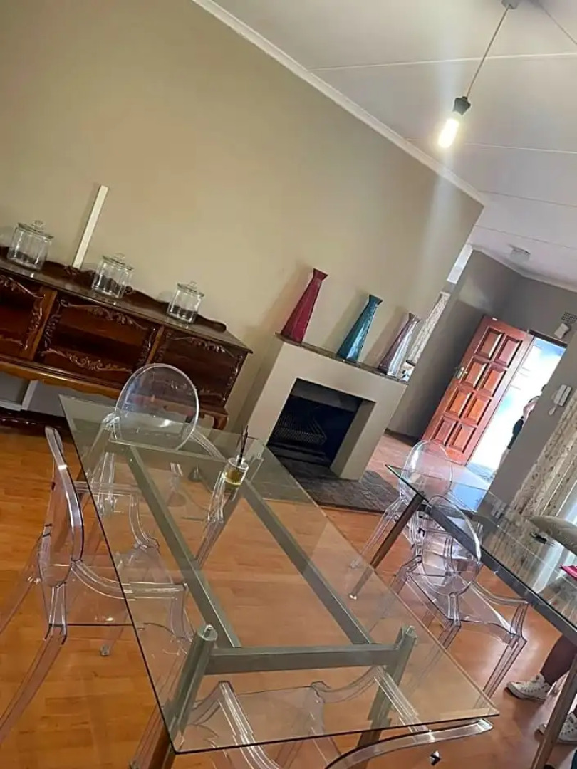 Twenty 4 Hour Rest Bed & Breakfast 3