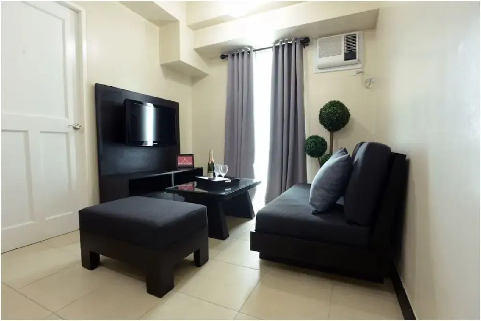 Home Edge Accommodations at Tivoli Garden Residences