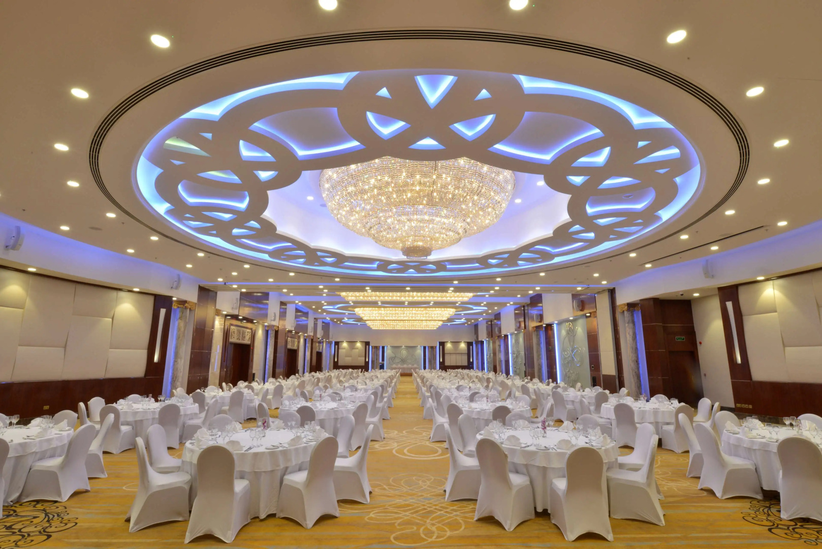 The Diplomat Radisson BLU Hotel, Residence & Spa