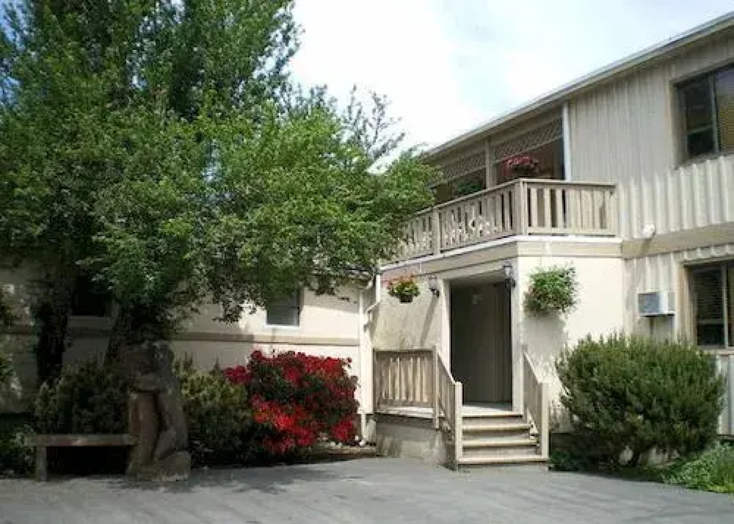 Campbell River Lodge by Riverside