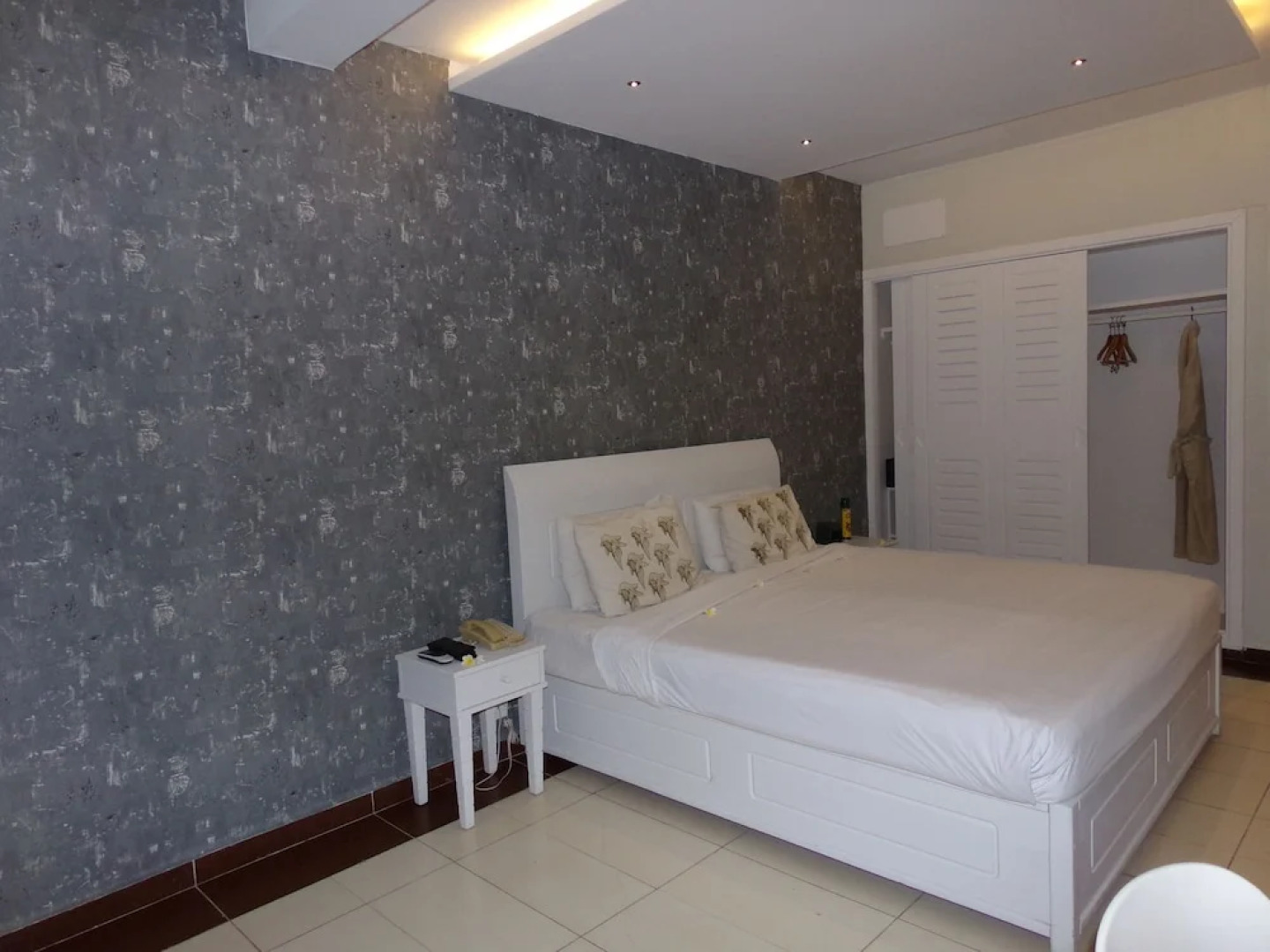 Itsandra Beach Hotel & Resort