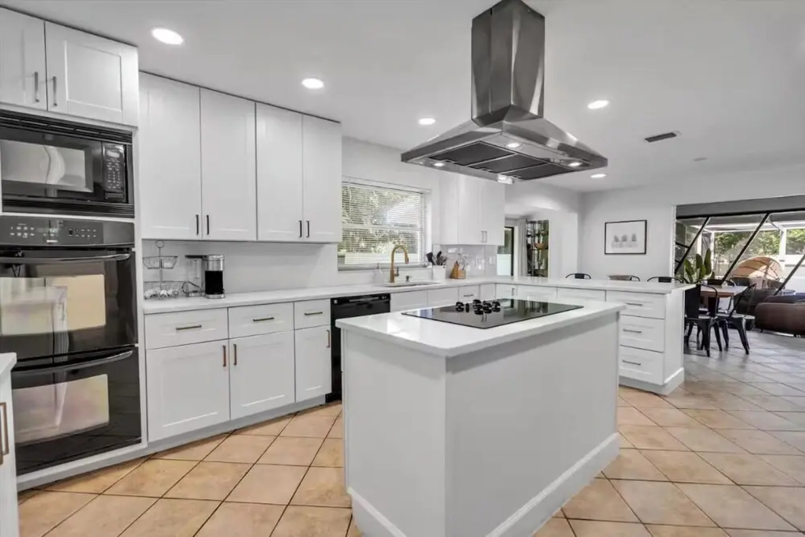 Golden Retreat: Expansive 6BR Home w Heated Pool ~