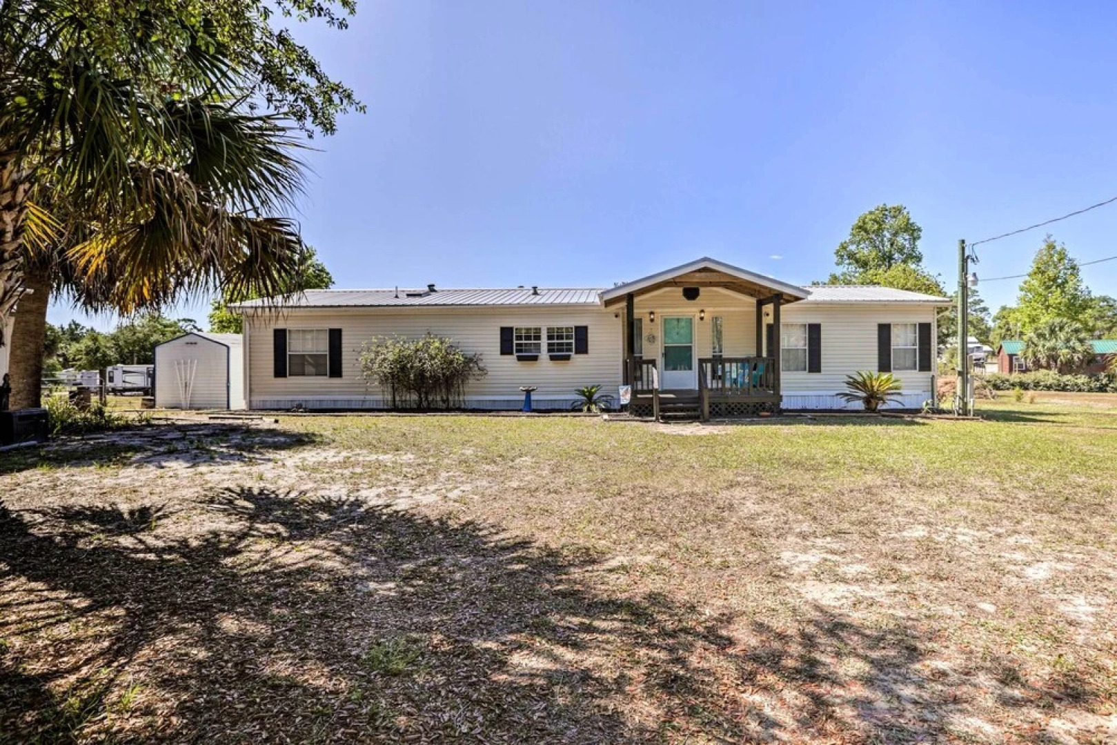Steinhatchee Home w/ Boat Parking: 1 Mi to Marina
