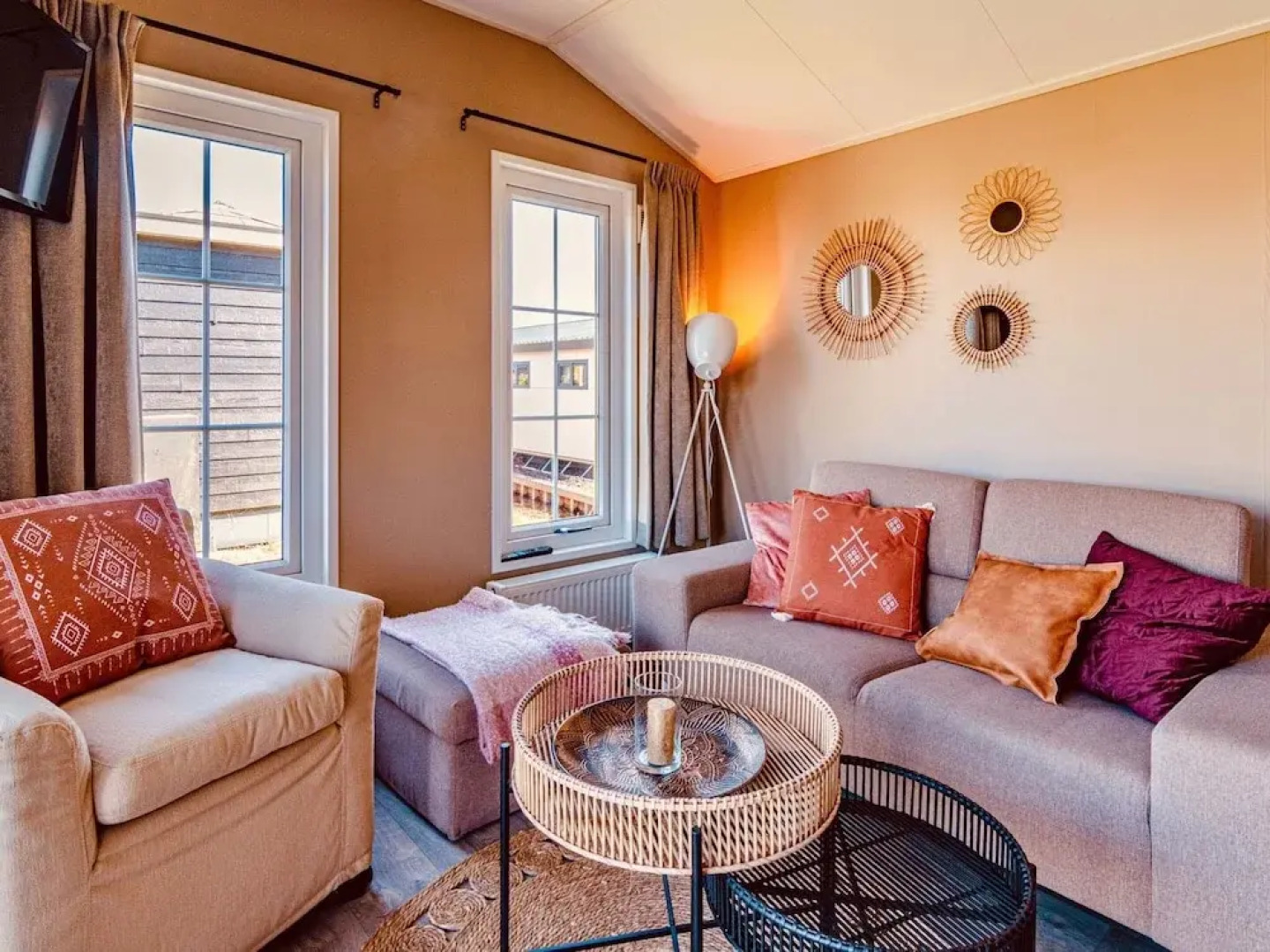 Cozy Holiday Home With Terrace