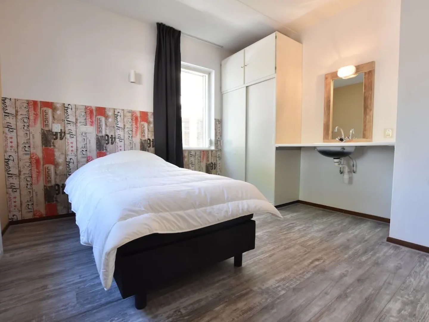 Holiday home in Dalfsen with terrace and garden with barbecue