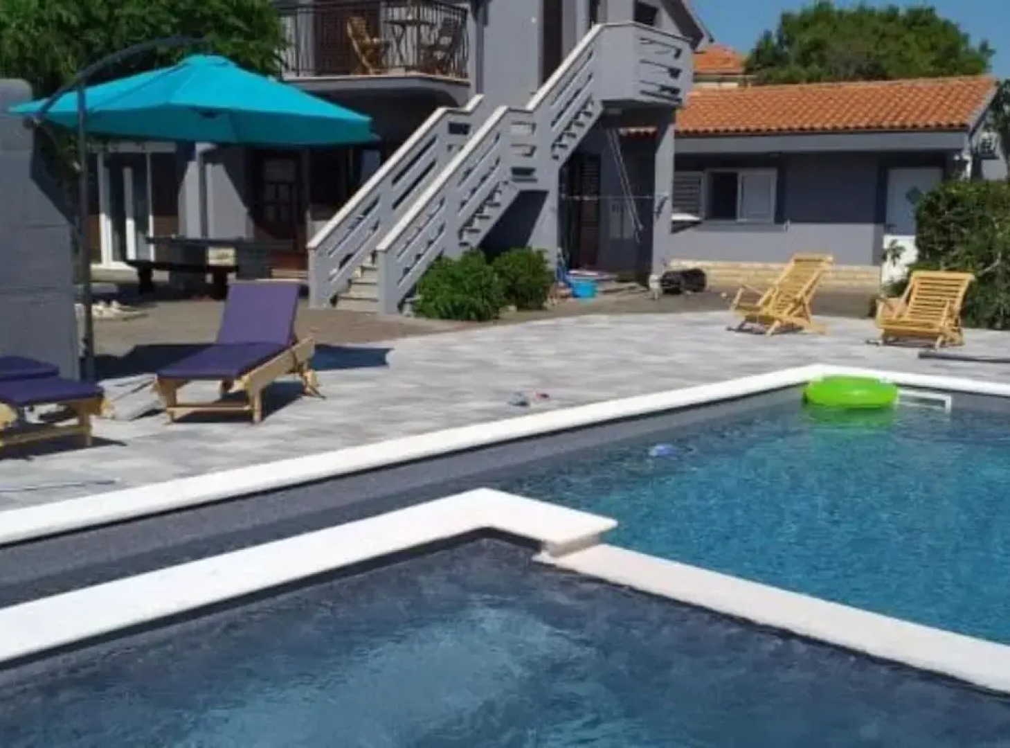 Apartments Franica With Heated Pool and Hot-tub