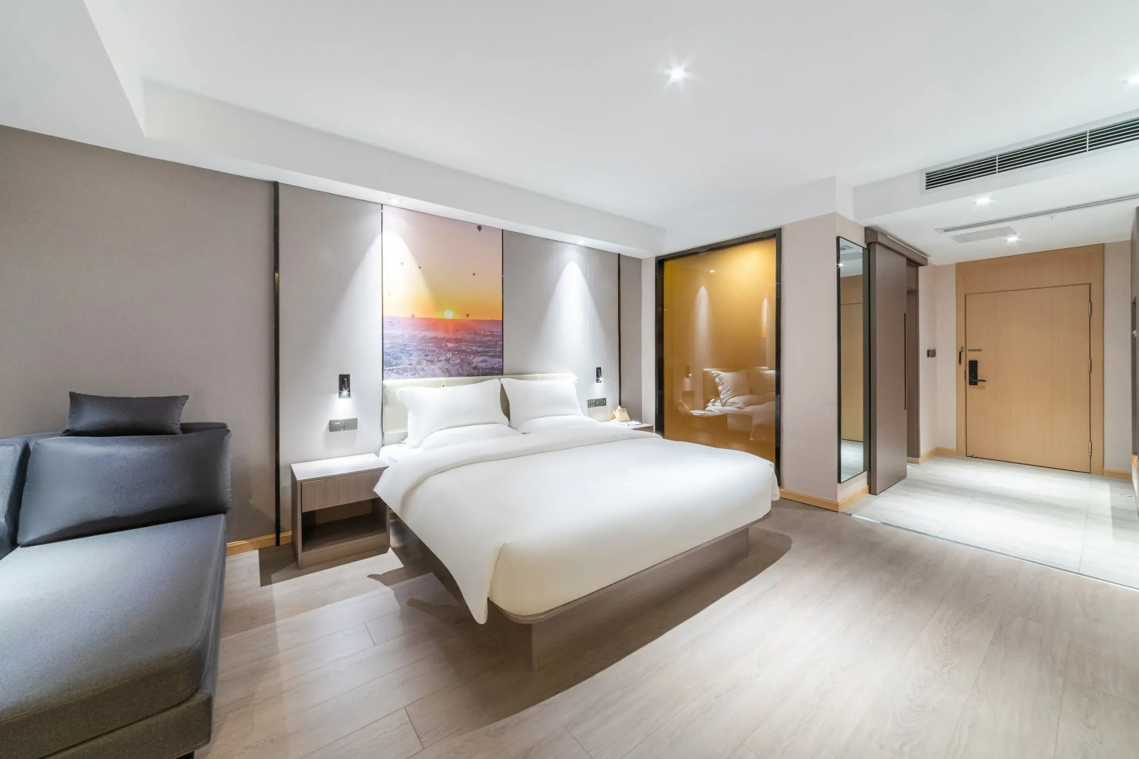 Qin Yue Shi Ye Hotel