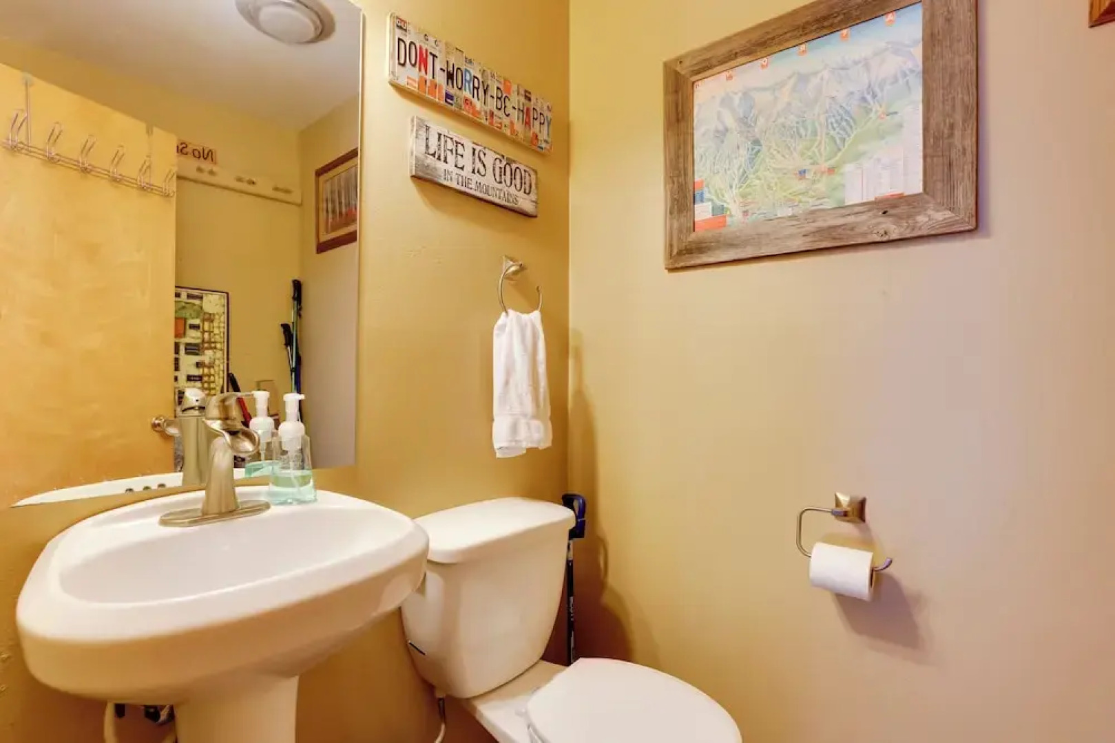 4 Mi to Marina: Family Townhome in Silverthorne!