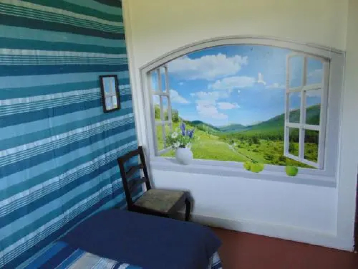 Airport Beach Backpackers