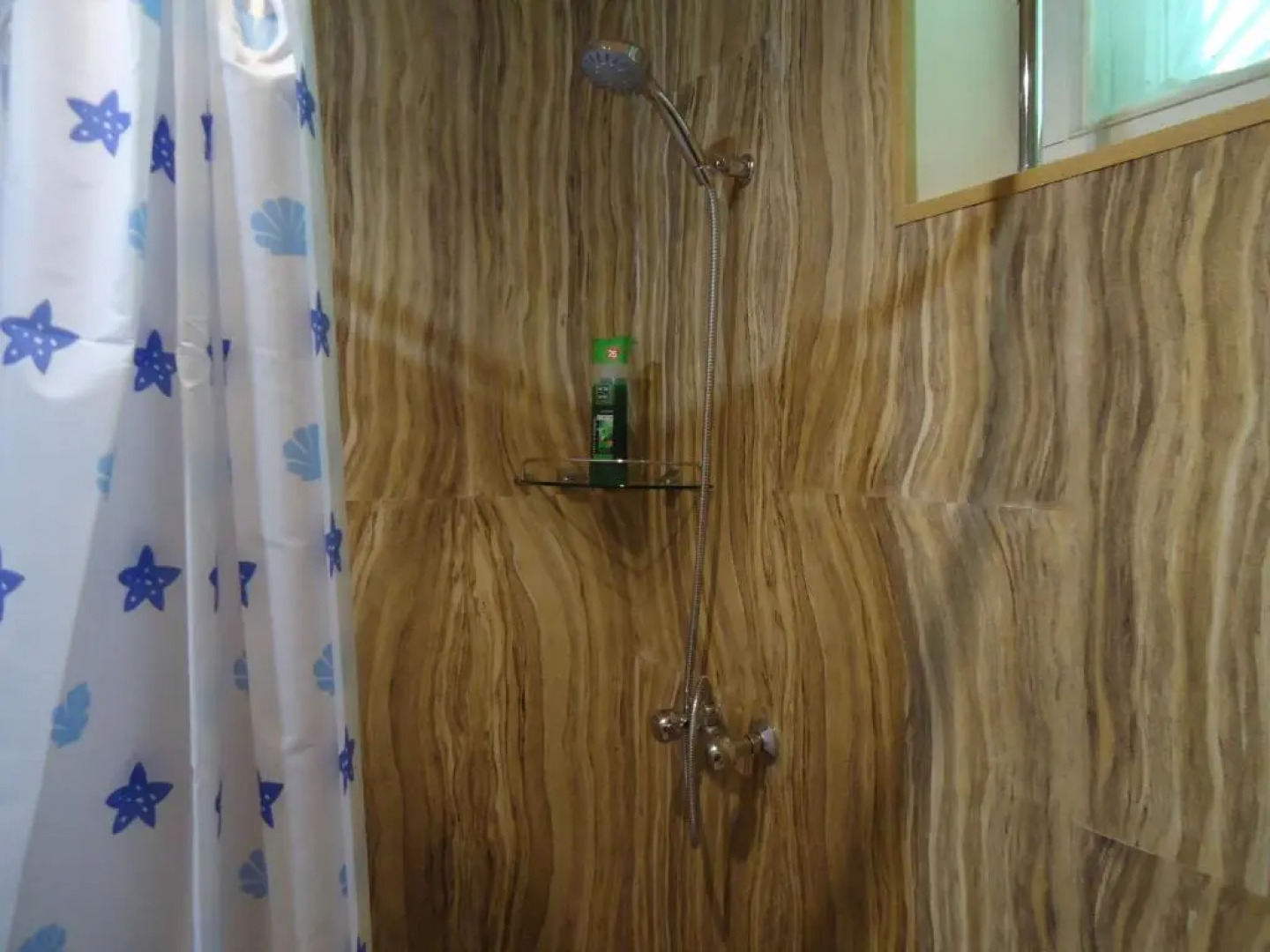 The River House Yeghegis