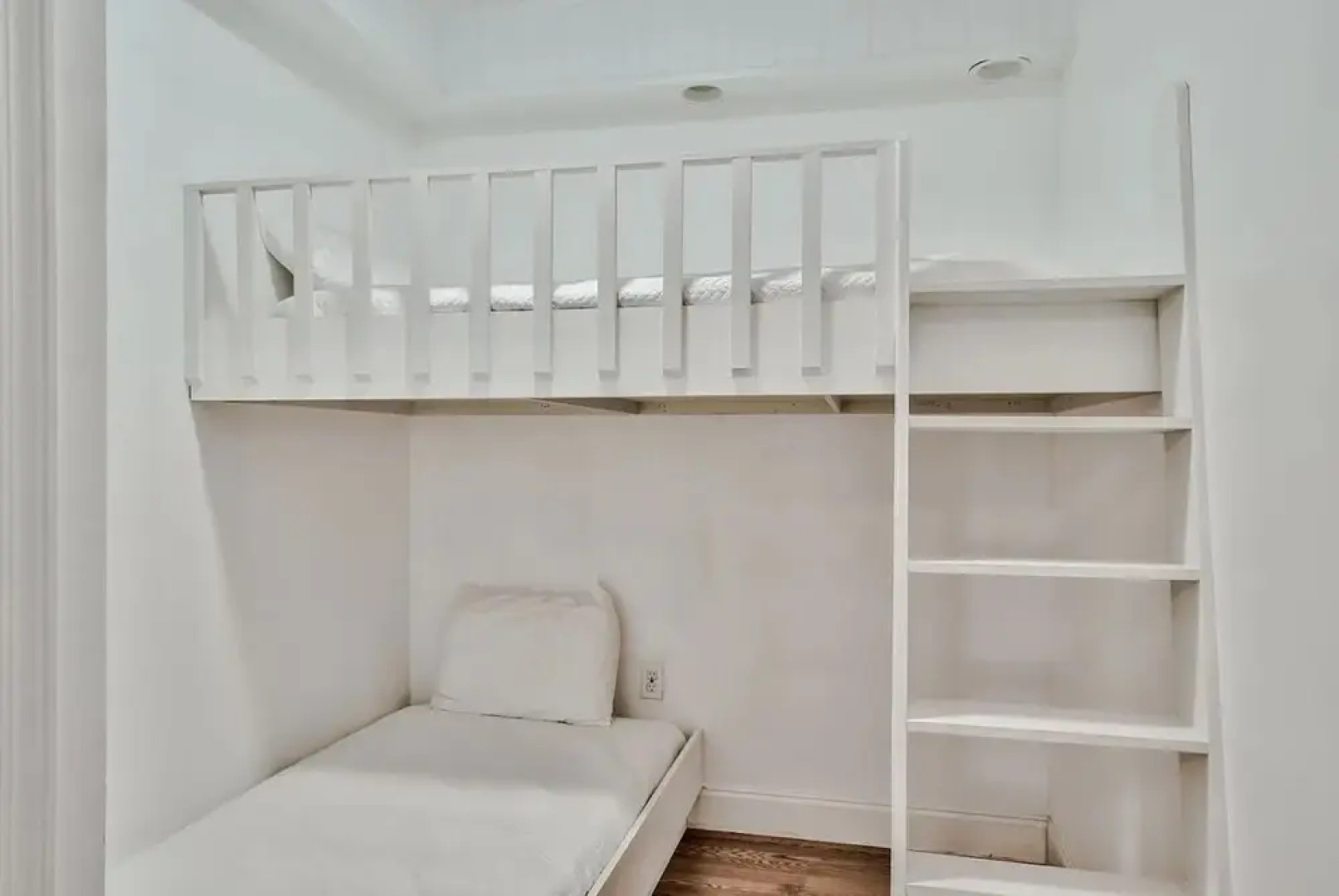 Green Reef Townhomes by Resort