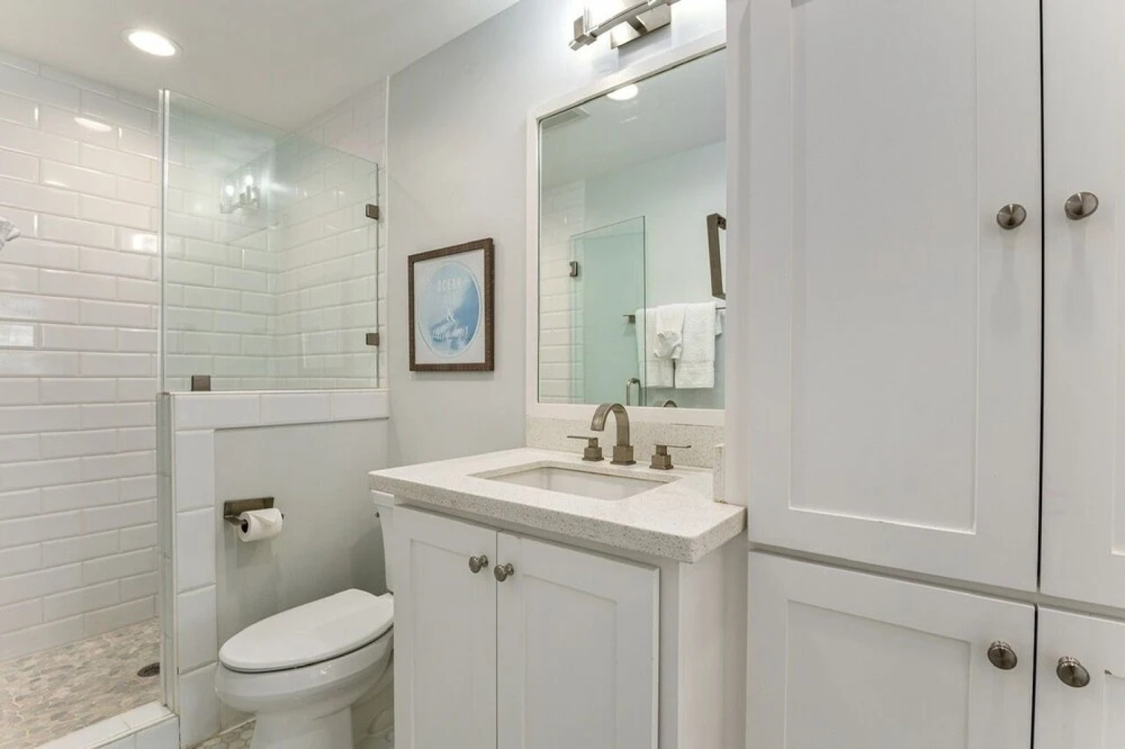 Paradise By The Sea 4 Bedroom Home by RedAwning