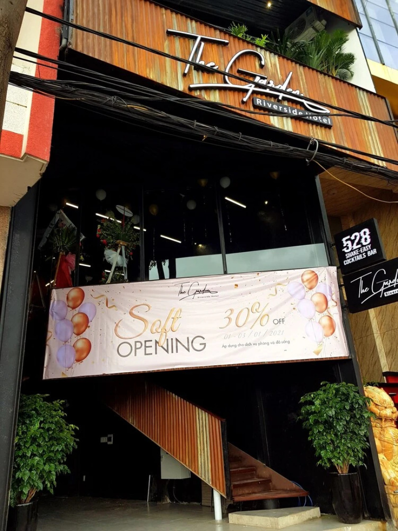 The Garden Capsule Hotel