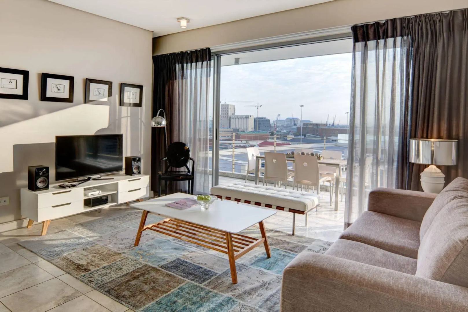 Harbour Bridge Luxury Apartments