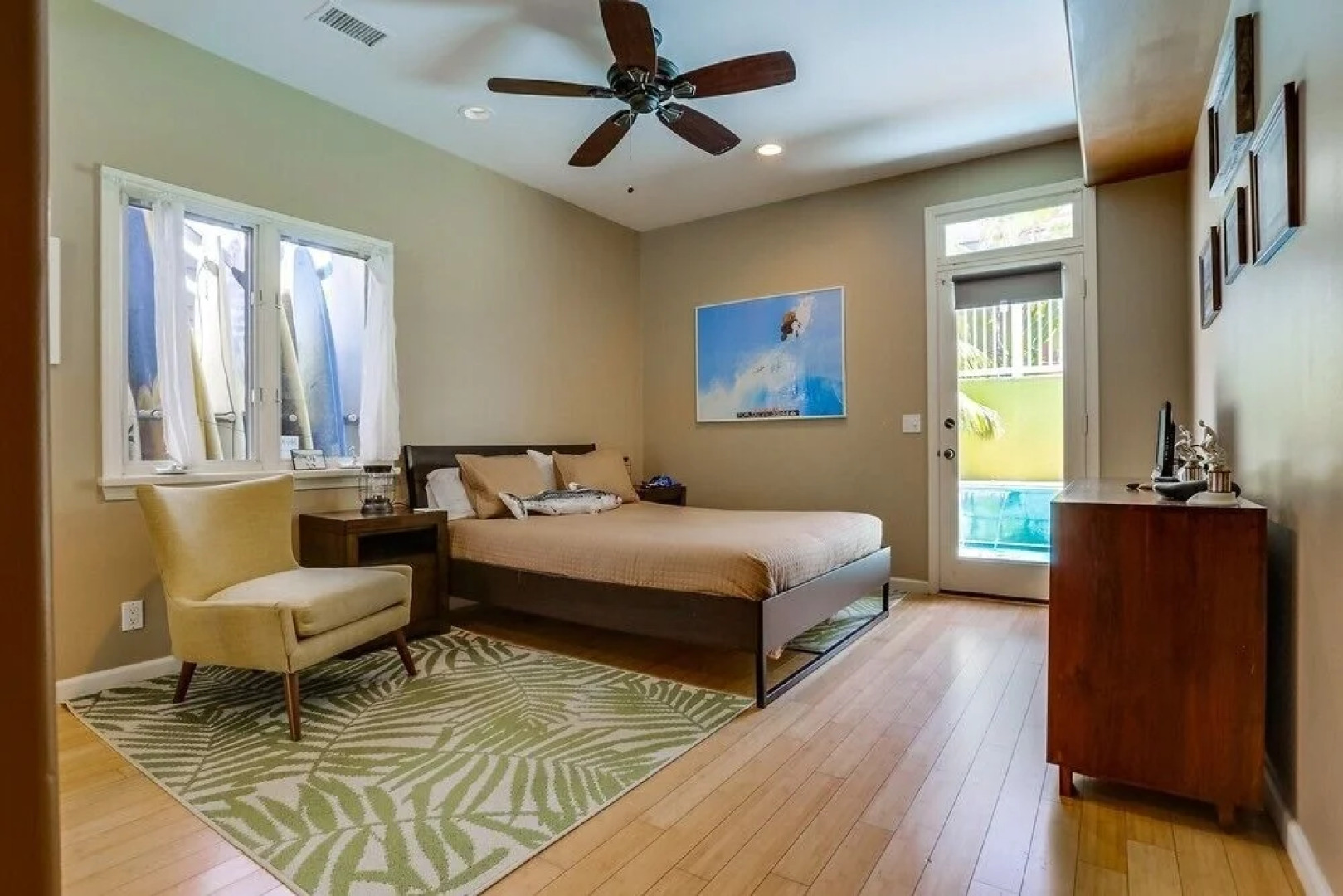 Grandview 3 Bedrooms 2.5 Bathrooms Home