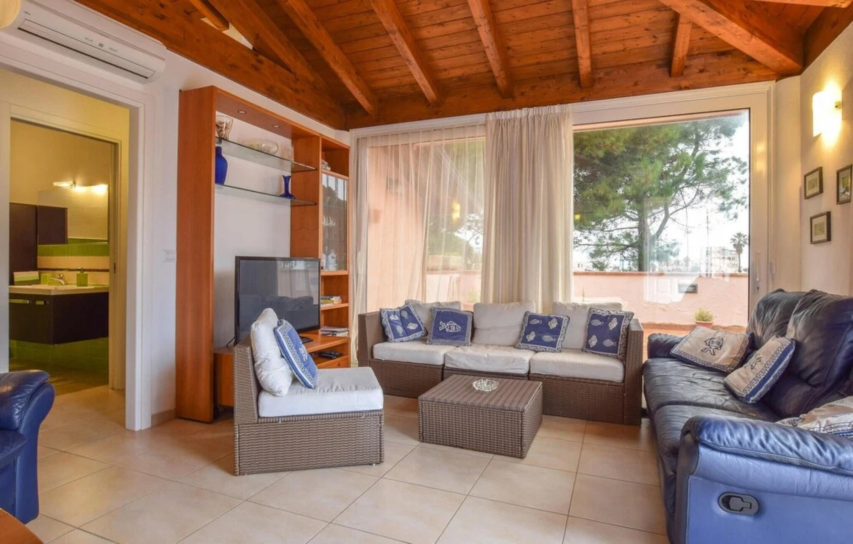 Awesome Home in Furnari With 5 Bedrooms and Wifi