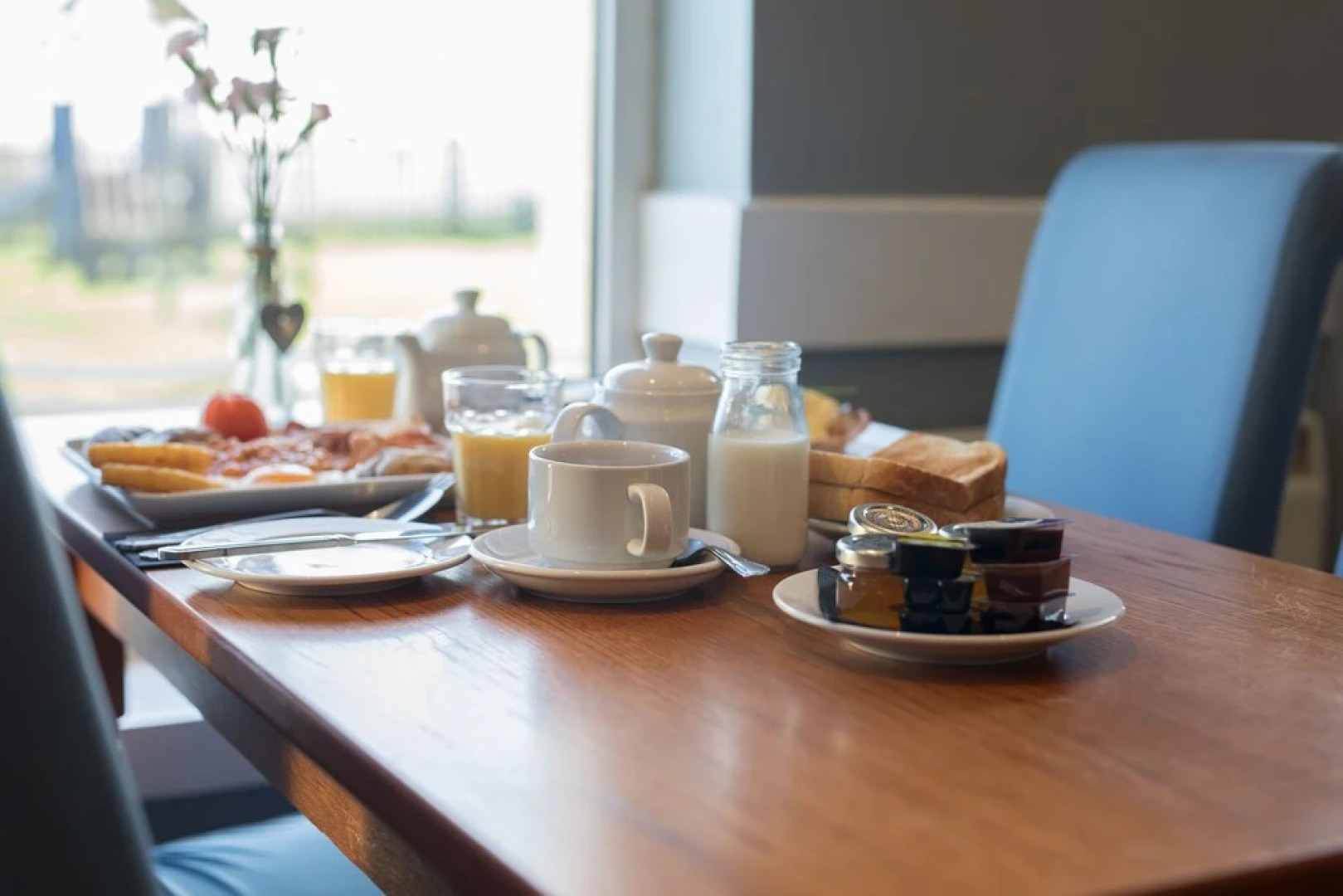 Allseasons Hotels Corton