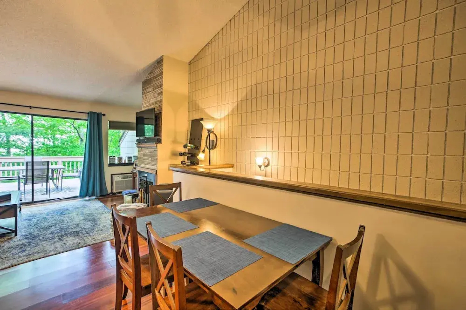 Cozy Wintergreen Resort Condo: Walk to Ski Lifts!