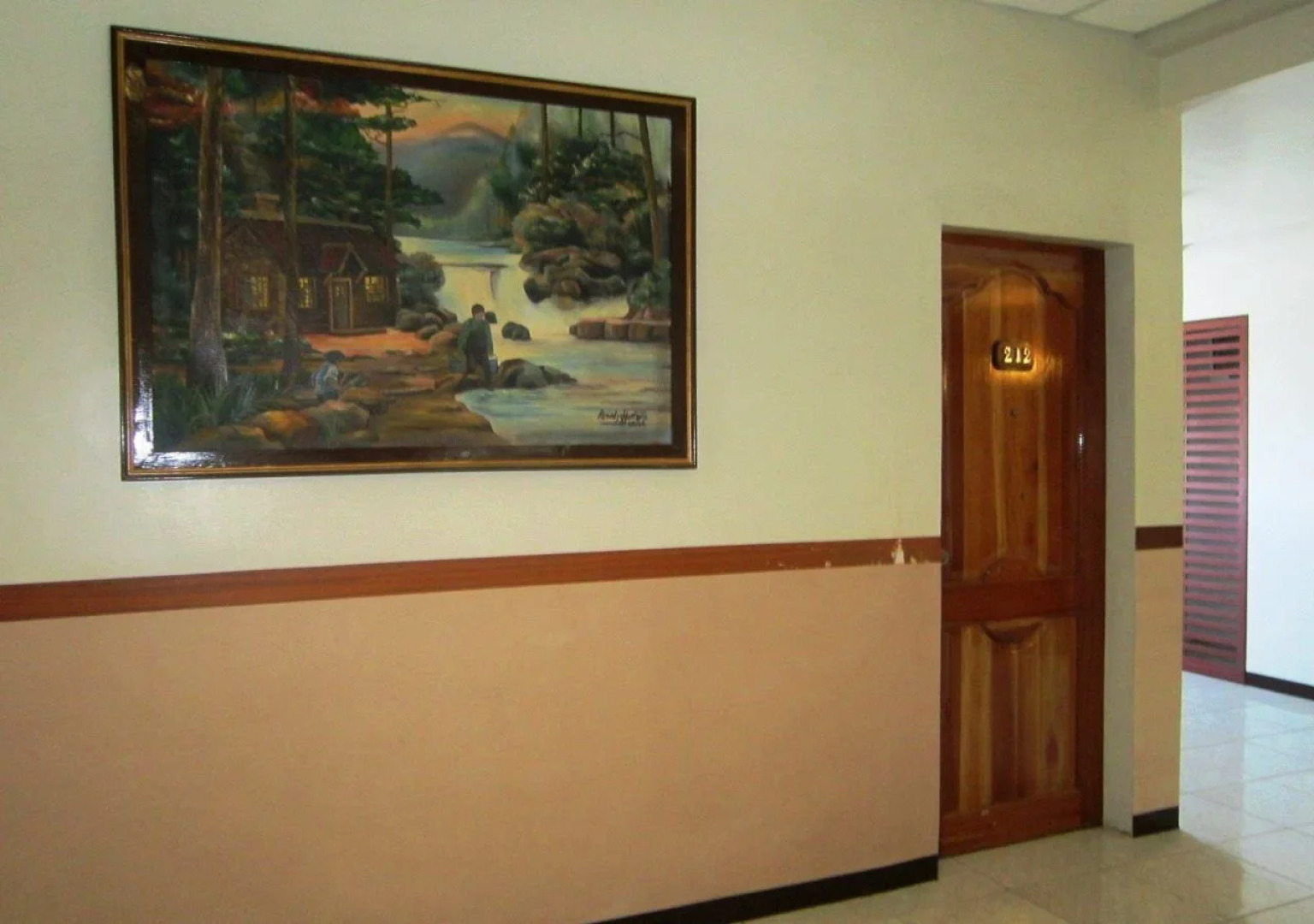 Tiptop Tower Suite Inn