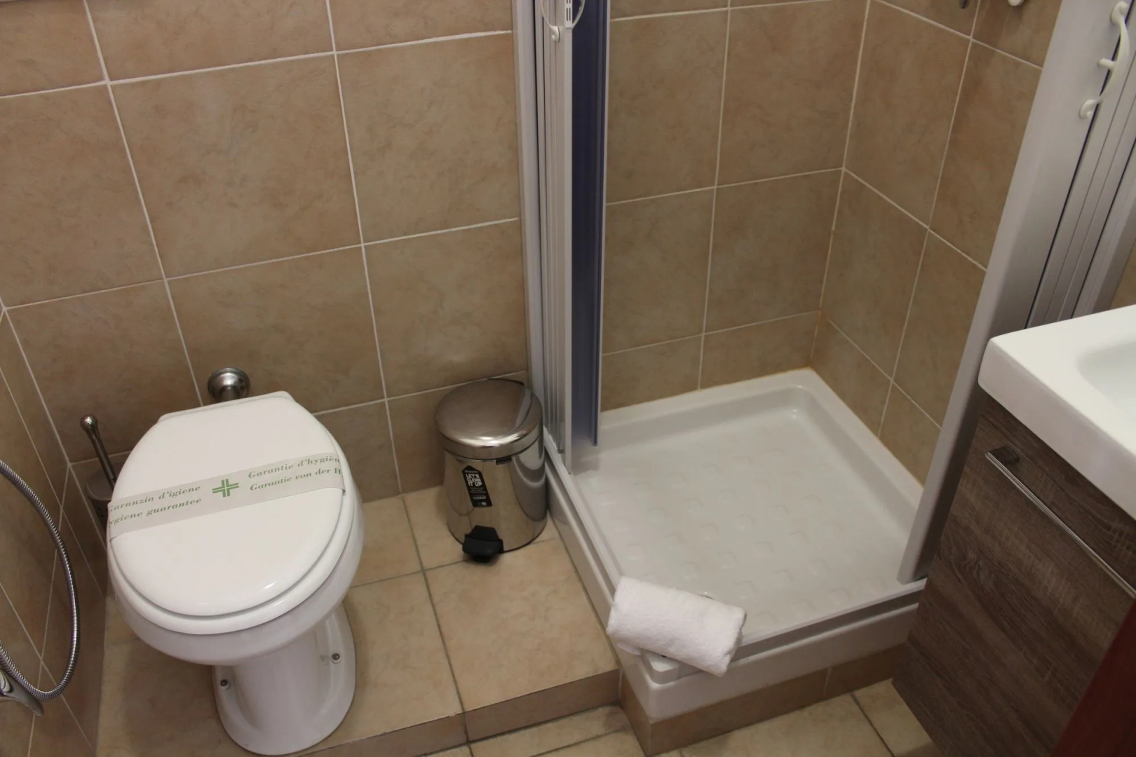 Damiani & Sister Guest House