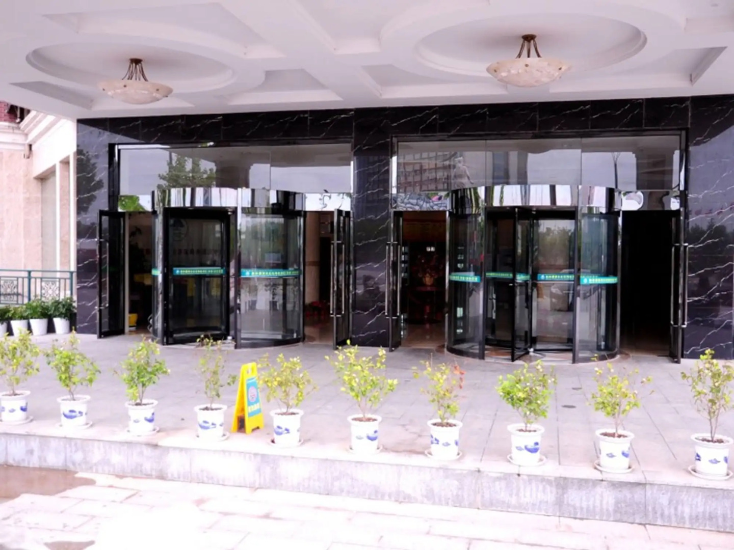 GreenTree Inn Dongtai Jianggang Yingbin Road Gangcheng Avenue Business Hotel