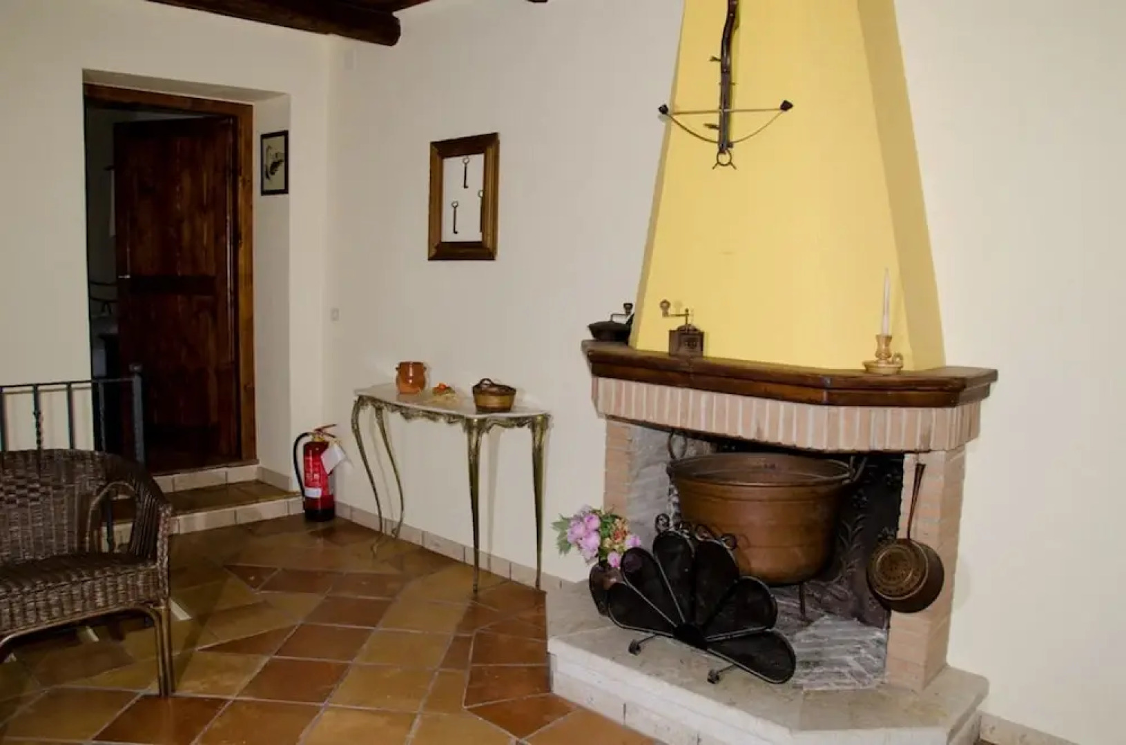 La Torre a Castelnuovoparano