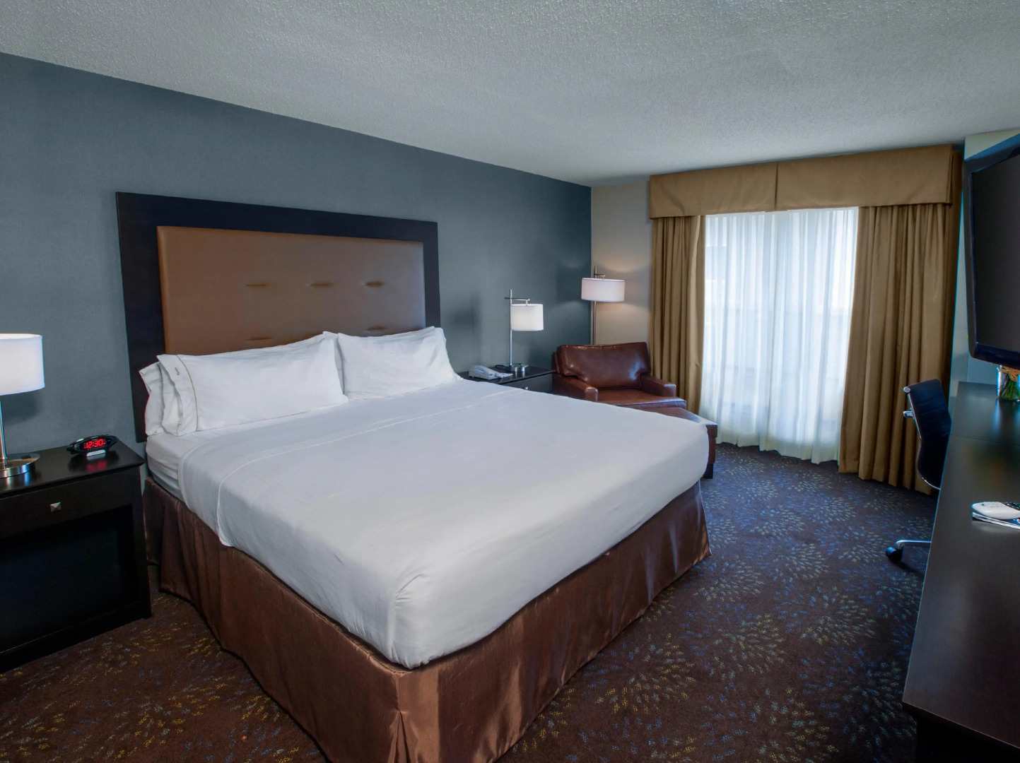 Holiday Inn Express Hotel & Suites Buffalo-Airport by IHG