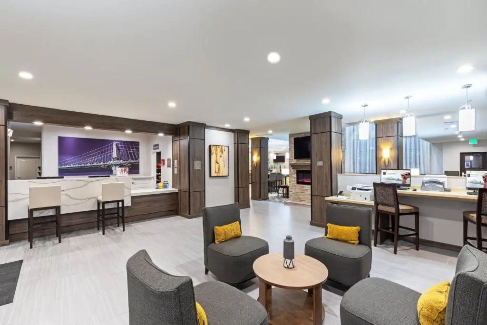 Staybridge Suites IAH Airport East by IHG