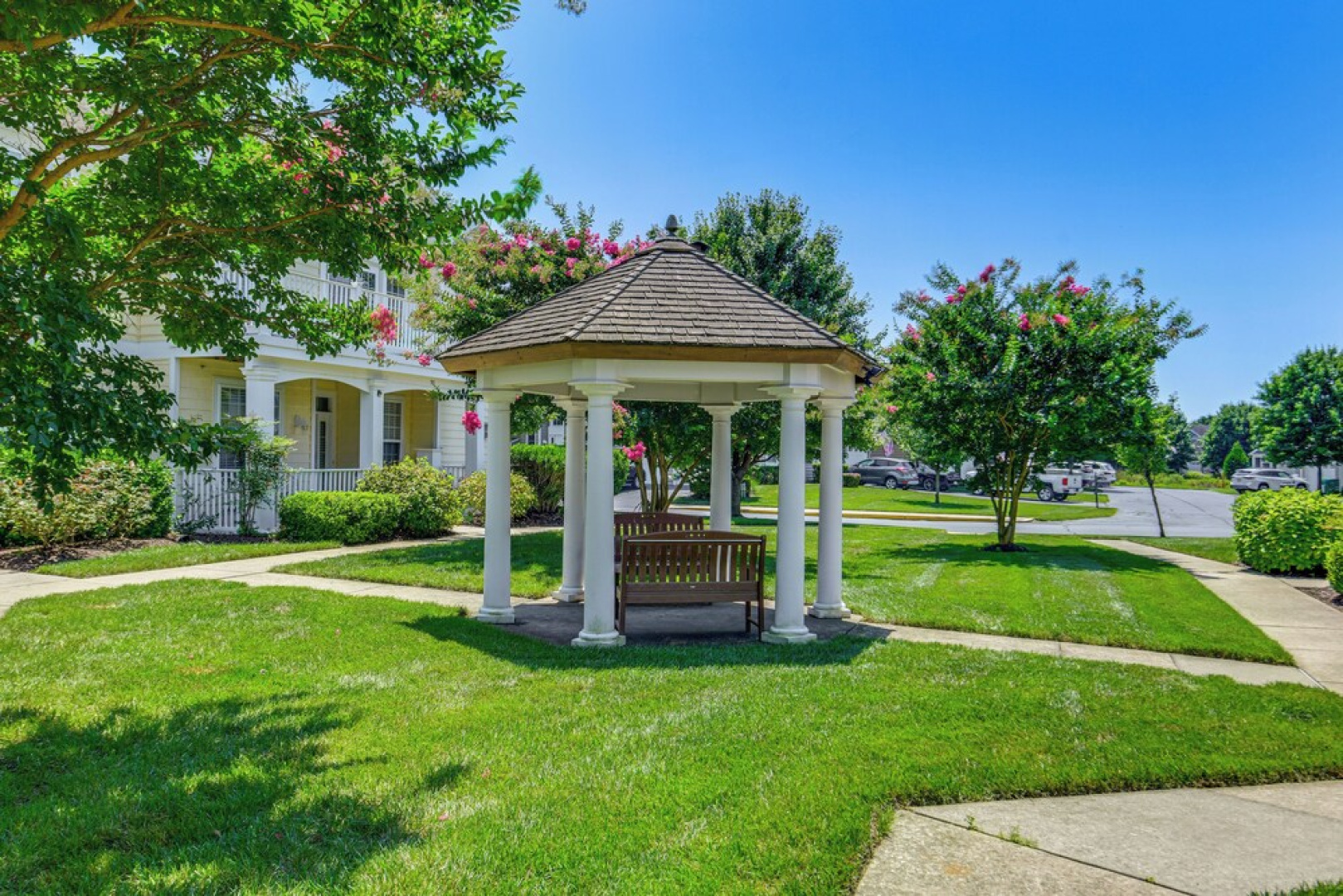 Pet-friendly Ocean View Condo w/ Community Perks!