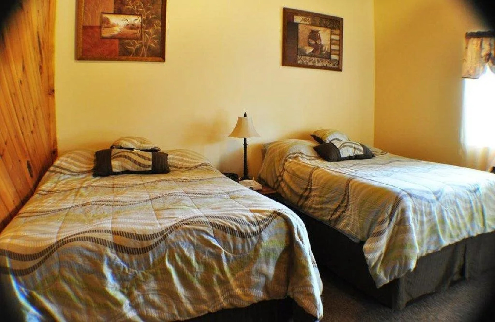 Valley Brook Inn & Cottages