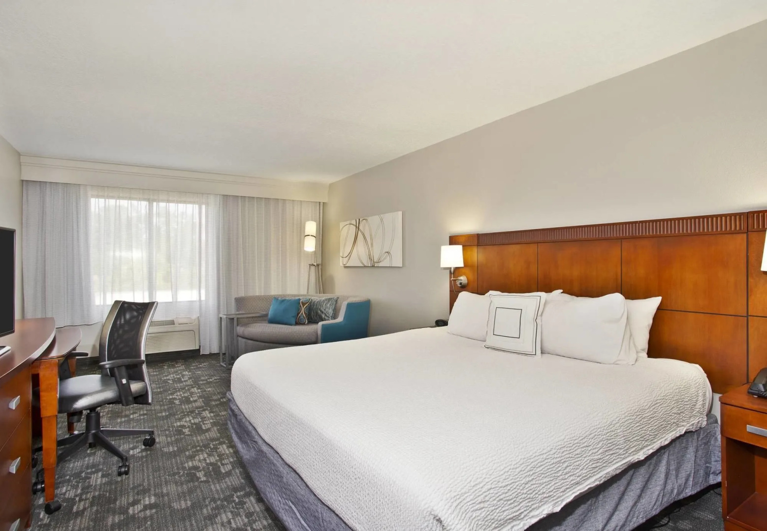 Courtyard by Marriott Gulfport Beachfront