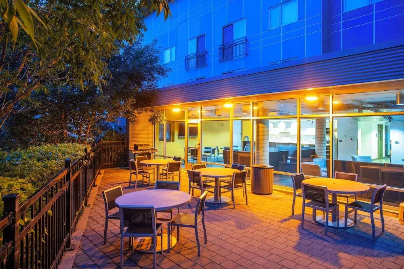 Barker Suites Southport