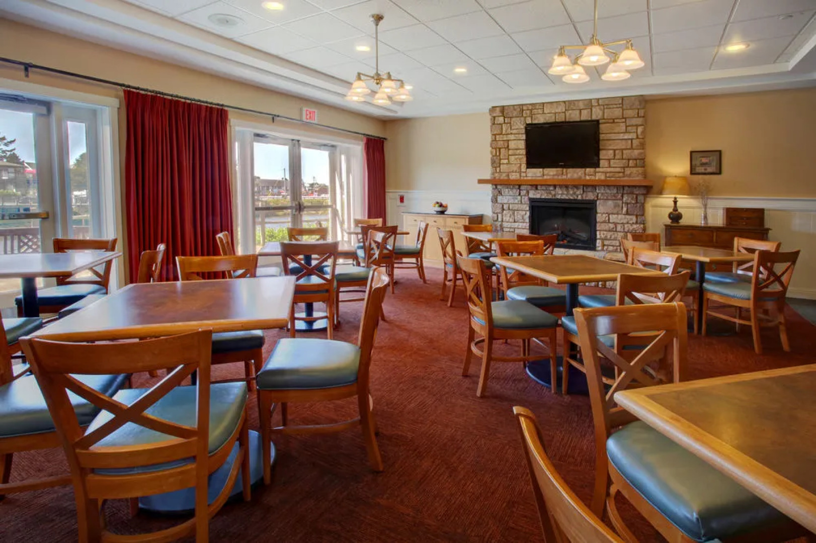 Rivertide Suites Hotel