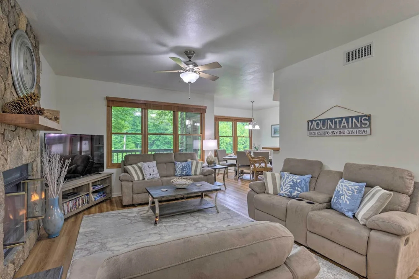 Blue Ridge Mtn Views: Condo w/ Furnished Balcony