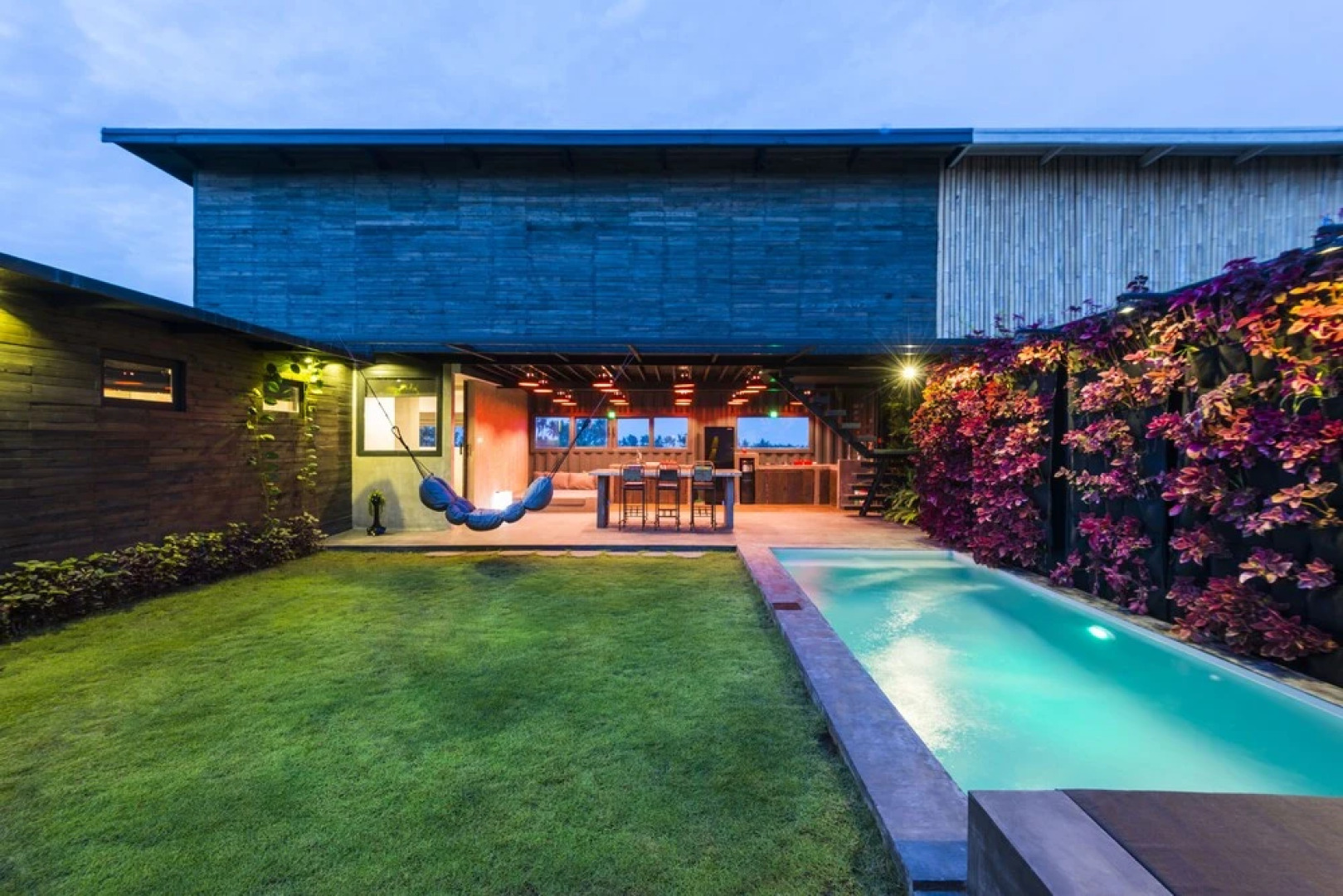 Urban Villa - Joshua District