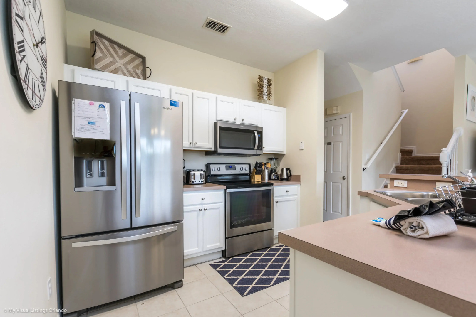 4 bed town home with full size pool Close to Disne