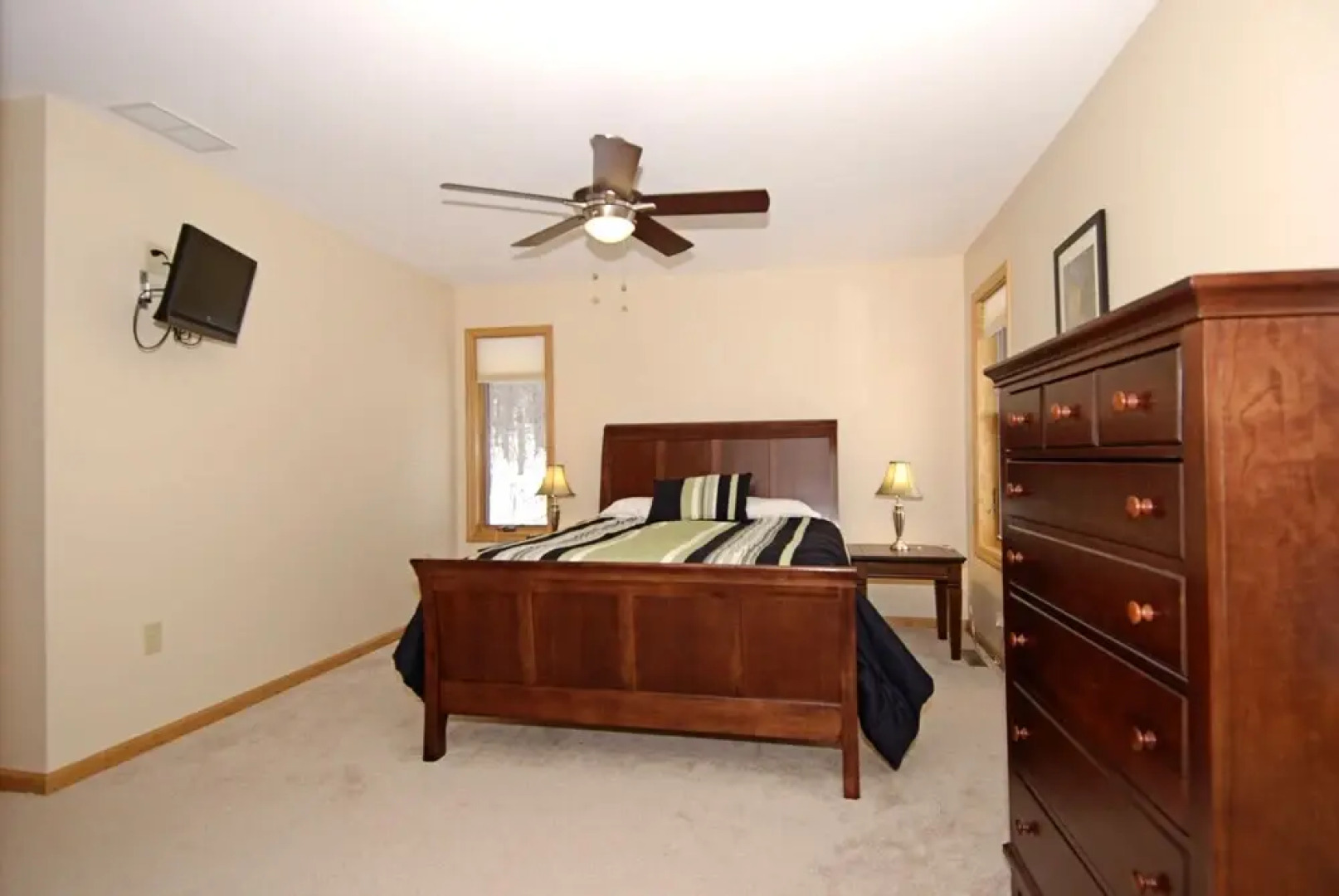 On-A-Whim - 5 Br Home