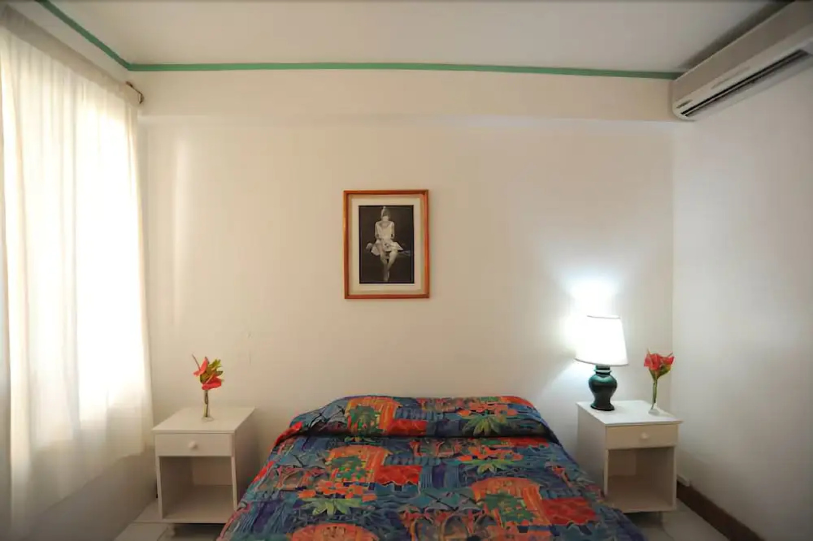 Anchorage Hotel, Whale Watch & Dive Center