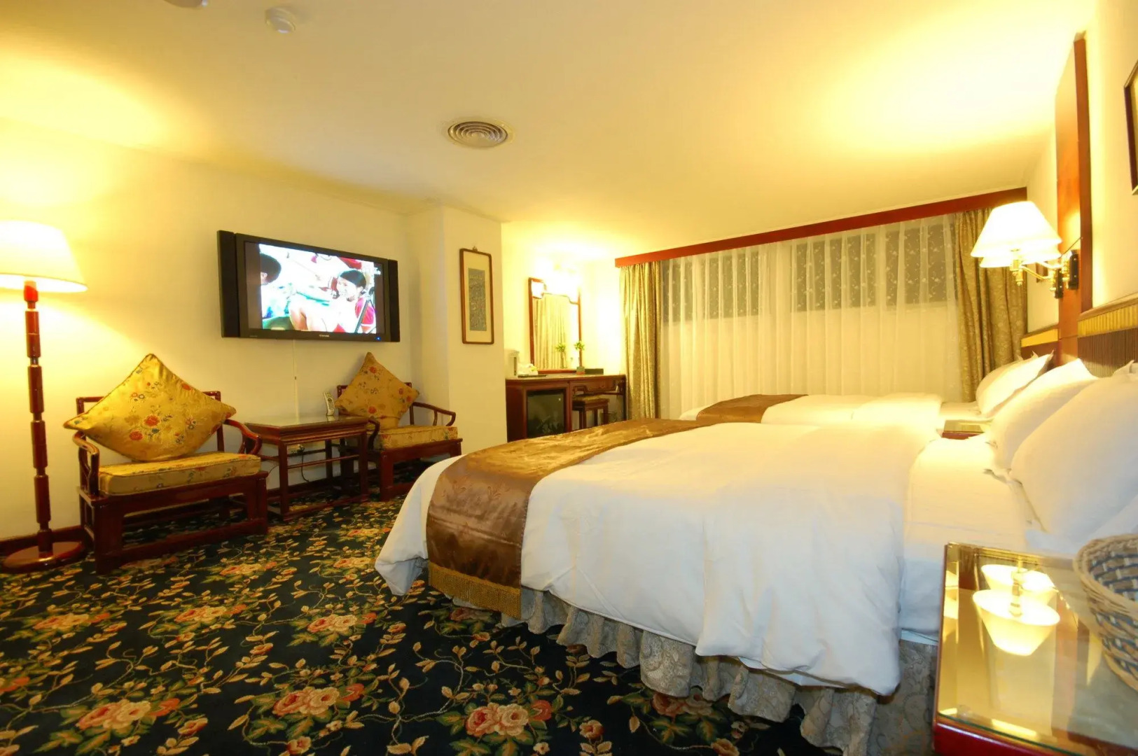 Kiwi Express Hotel Mrt Wen Xin Feng Chia Branch 1