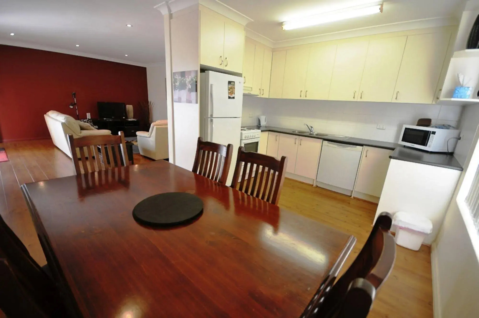 Cole House Apartments