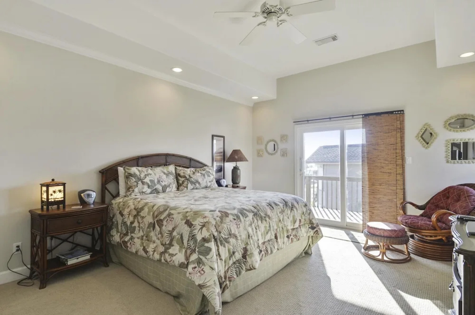 Sommervilla by RedAwning