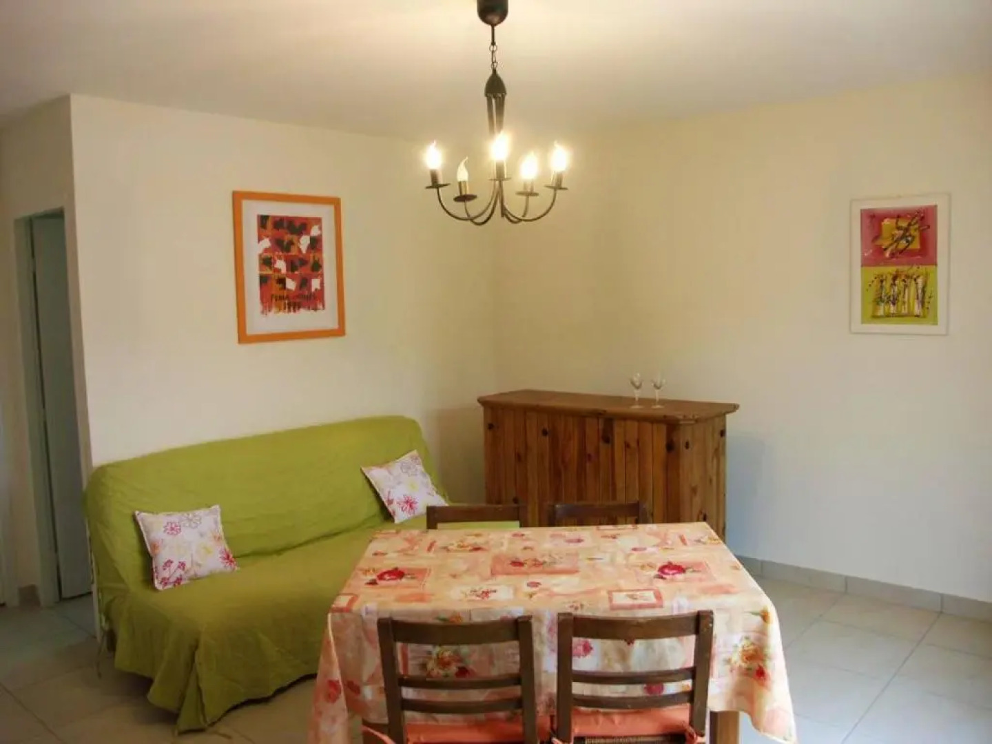 Maison de 2 chambres avec jardin clos et wifi a Marsillargues