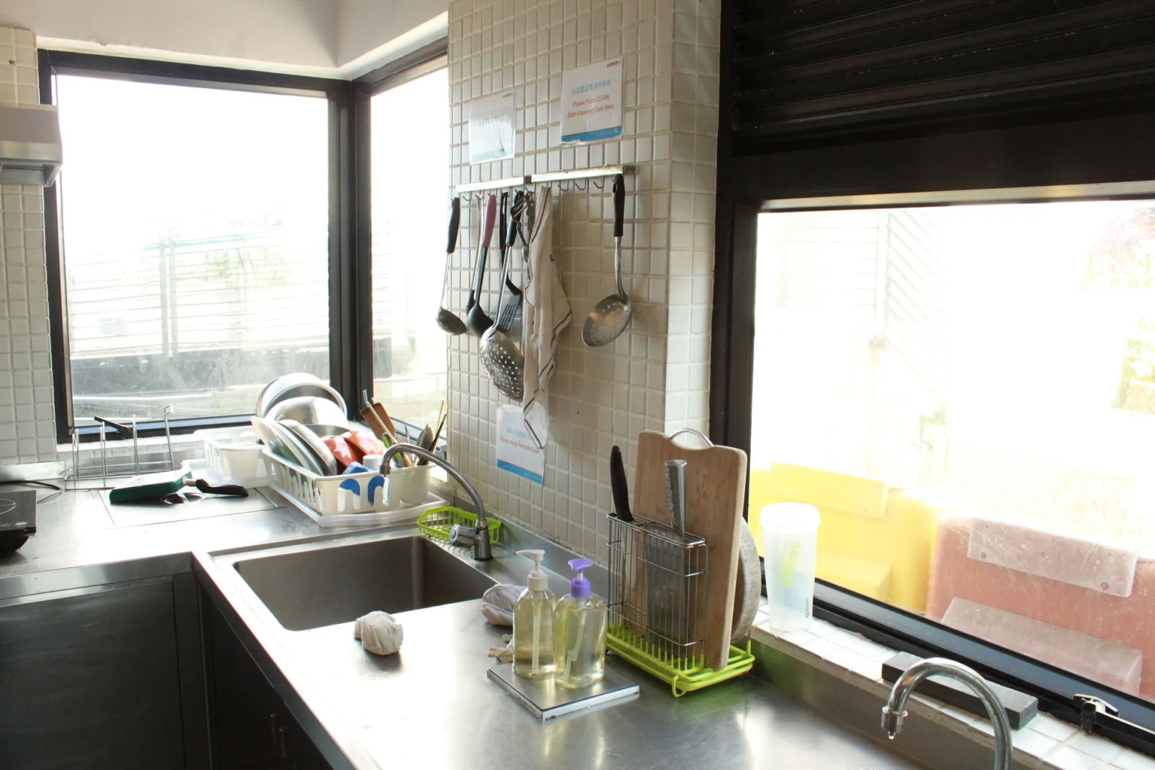 Hong Kong Island YHA Jockey Club Mt. Davis Youth Hostel