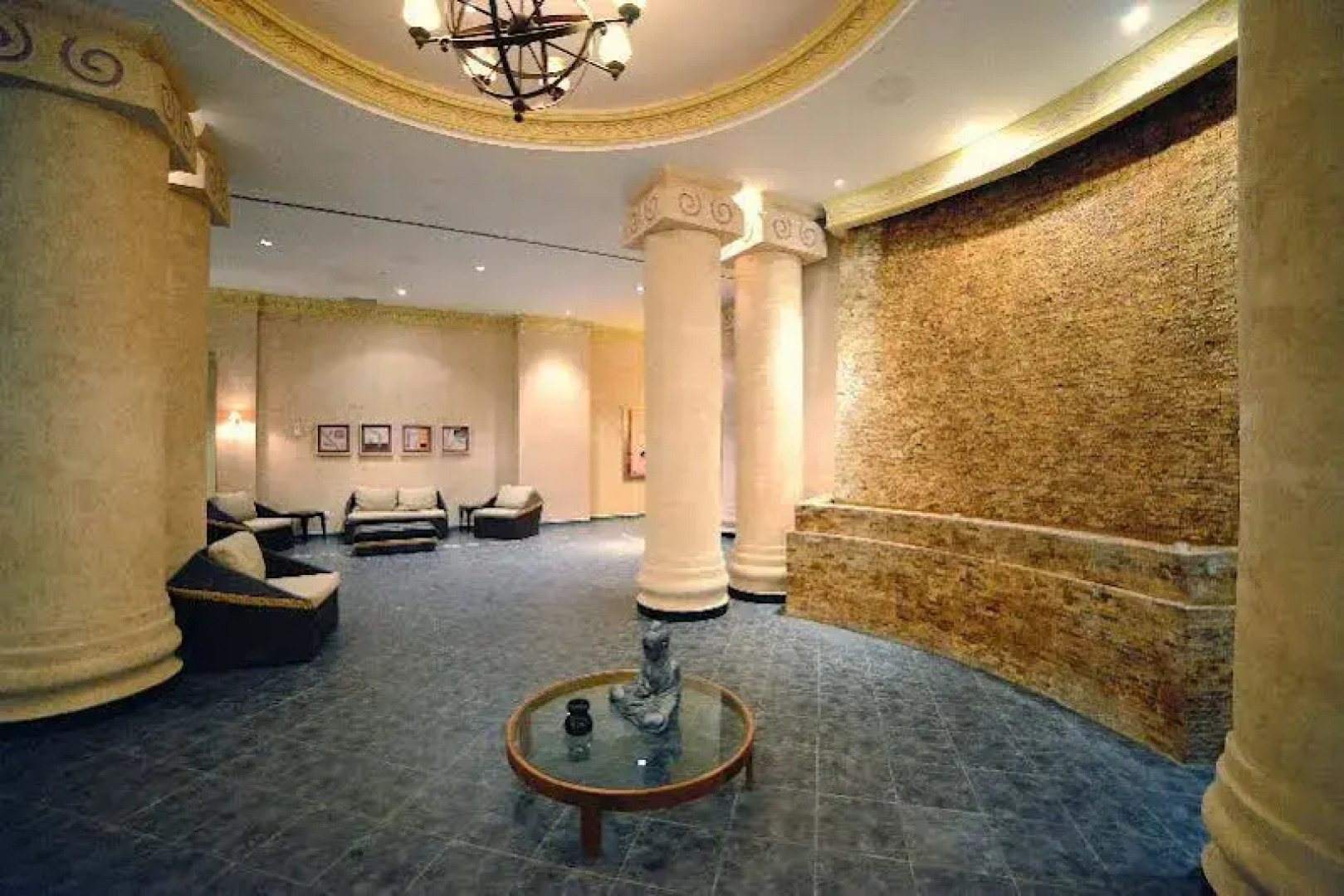 Las Lomas Village – Luxury Apartments