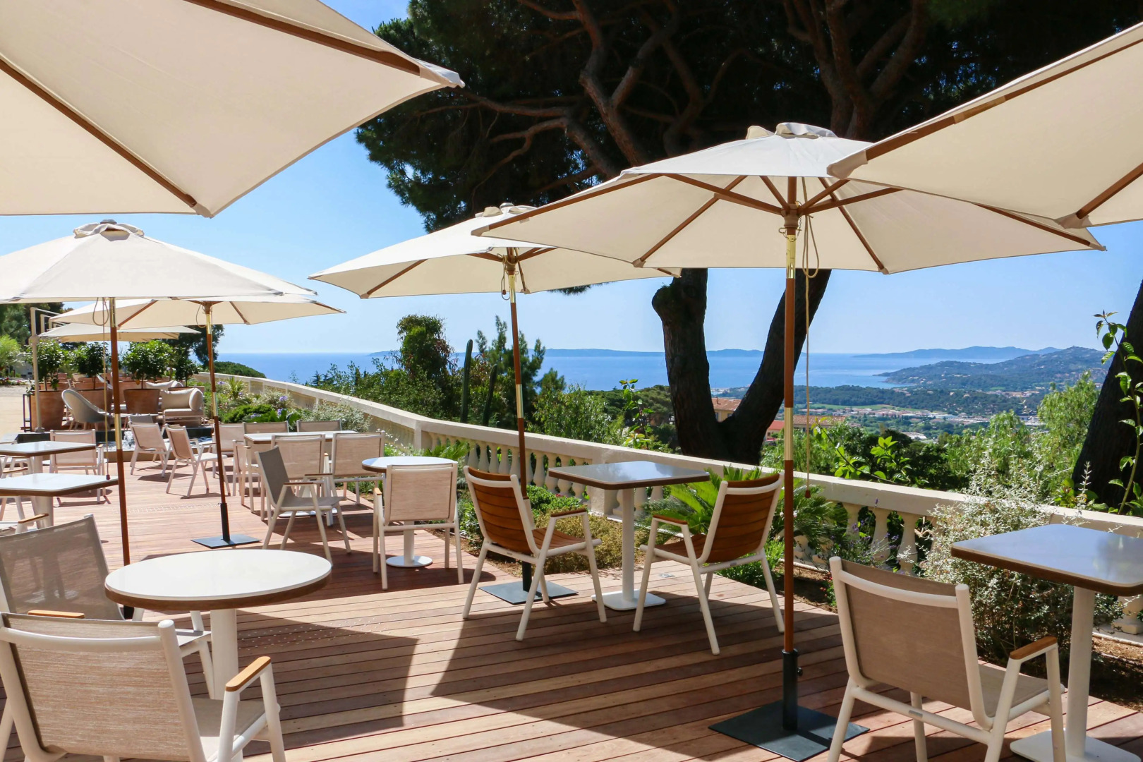 Eden Rose Grand Hotel, BW Premier Collection