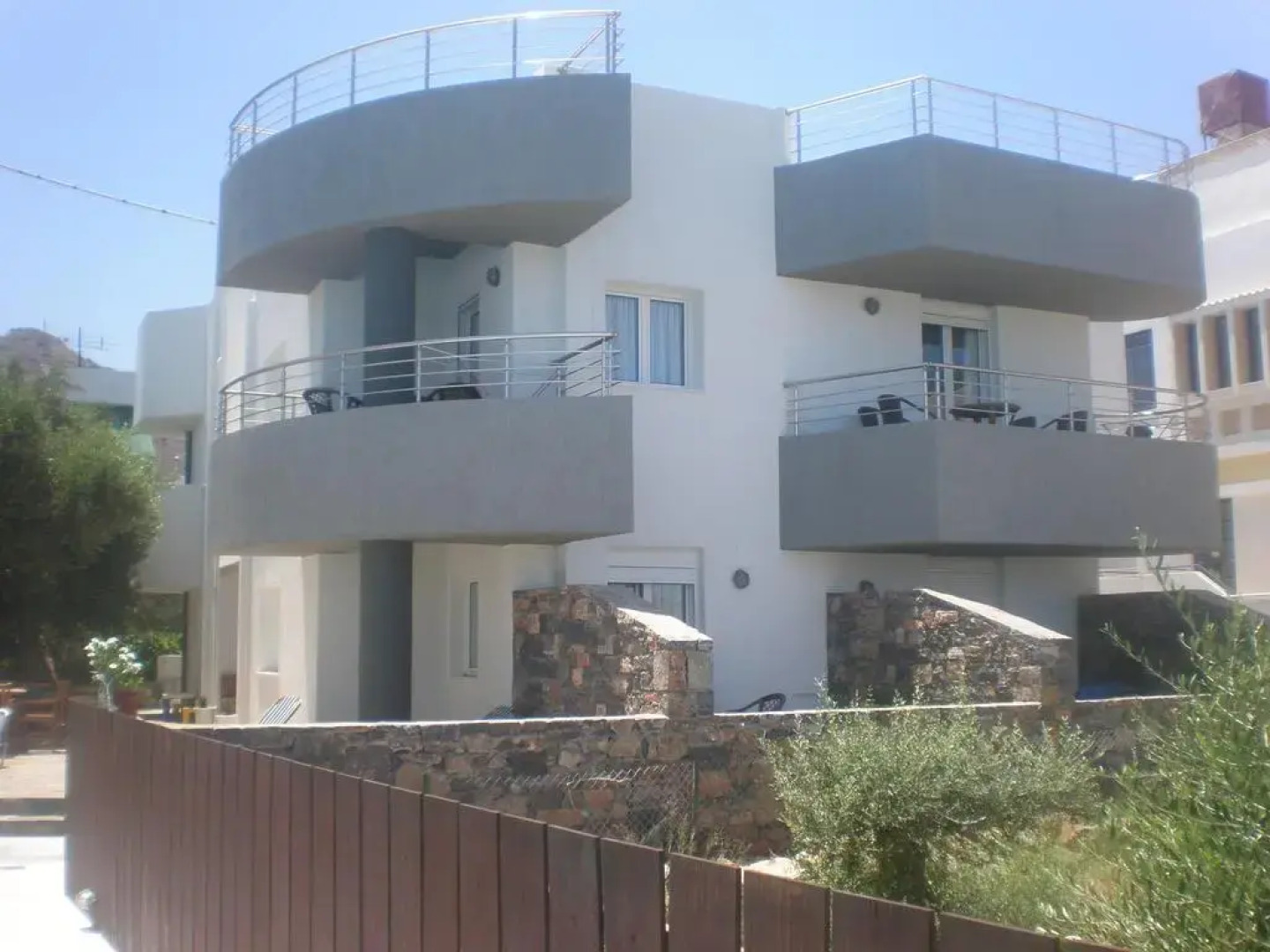 Elounda Alikes Suites & Studios