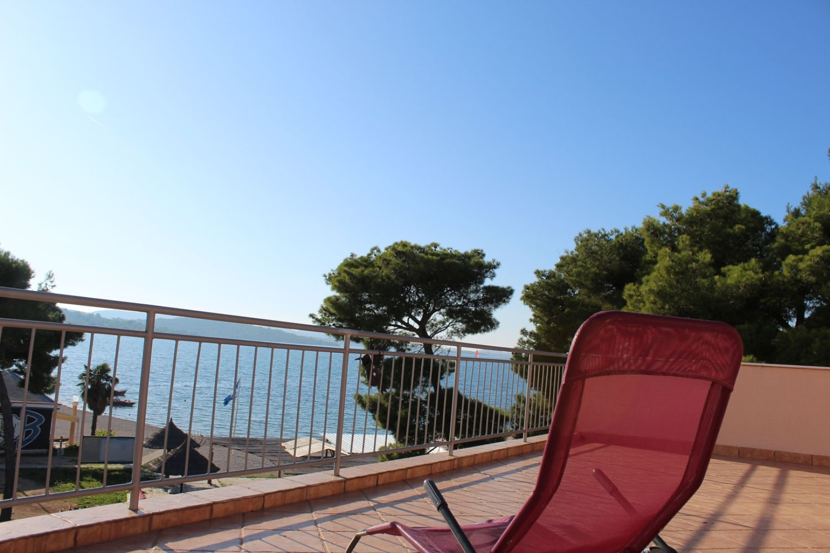 Apartment Đurđa - close to the sea A2 Pirovac, Riviera Sibenik