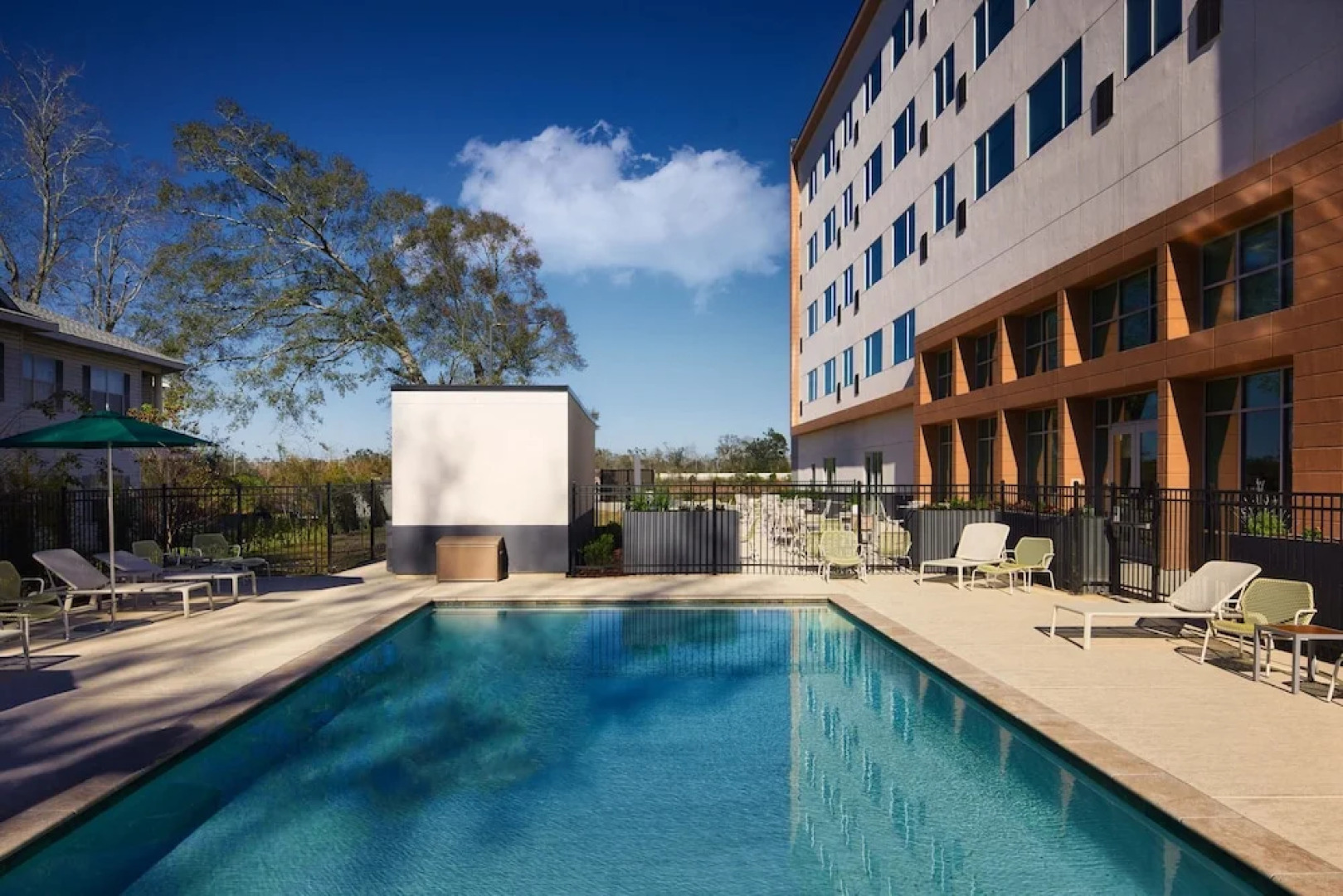 Element Baton Rouge South