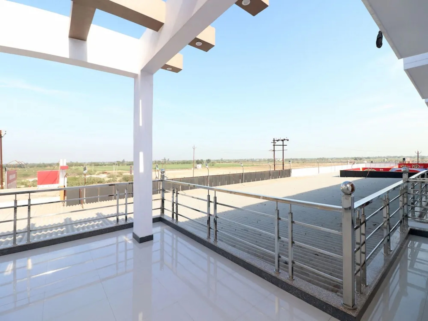 OYO 12065 Hotel Raj Palace